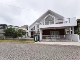 Rumah Baru Gress 2 Lantai Dekat Dieng Plaza Malang