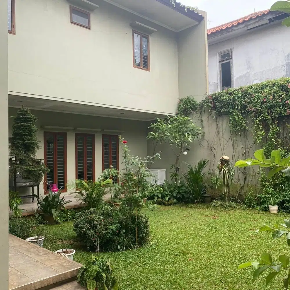 Rumah Di Cilandak Tengah Jakarta Selatan