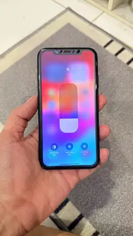 Dijual Iphone Xr Black 128GB Resmi Ibox