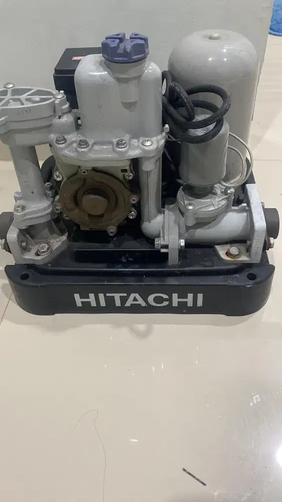 Mesin pendorong hitachi