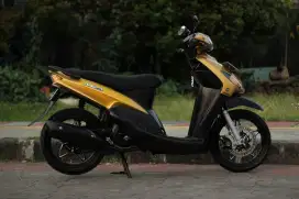 Limited edition Mio smile Gold 2010