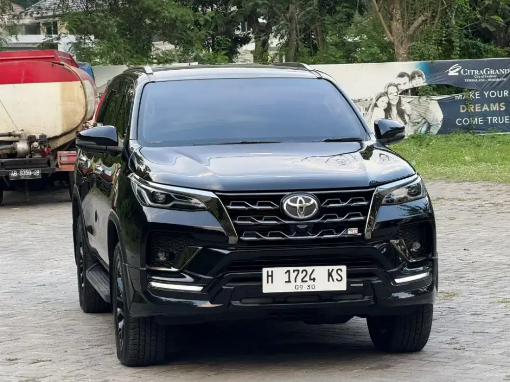 KM 10RB ! TOYOTA FORTUNER GR 2.8 2024 DIESEL MATIC