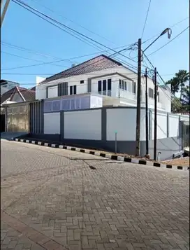 Rumah Hook 2 lantai Sangat Strategis Dekat Unmer Dieng Malang