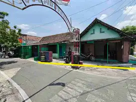 Sewa Murah||Rumah Bisa Utk Usaha Strategis Sumber Solokota