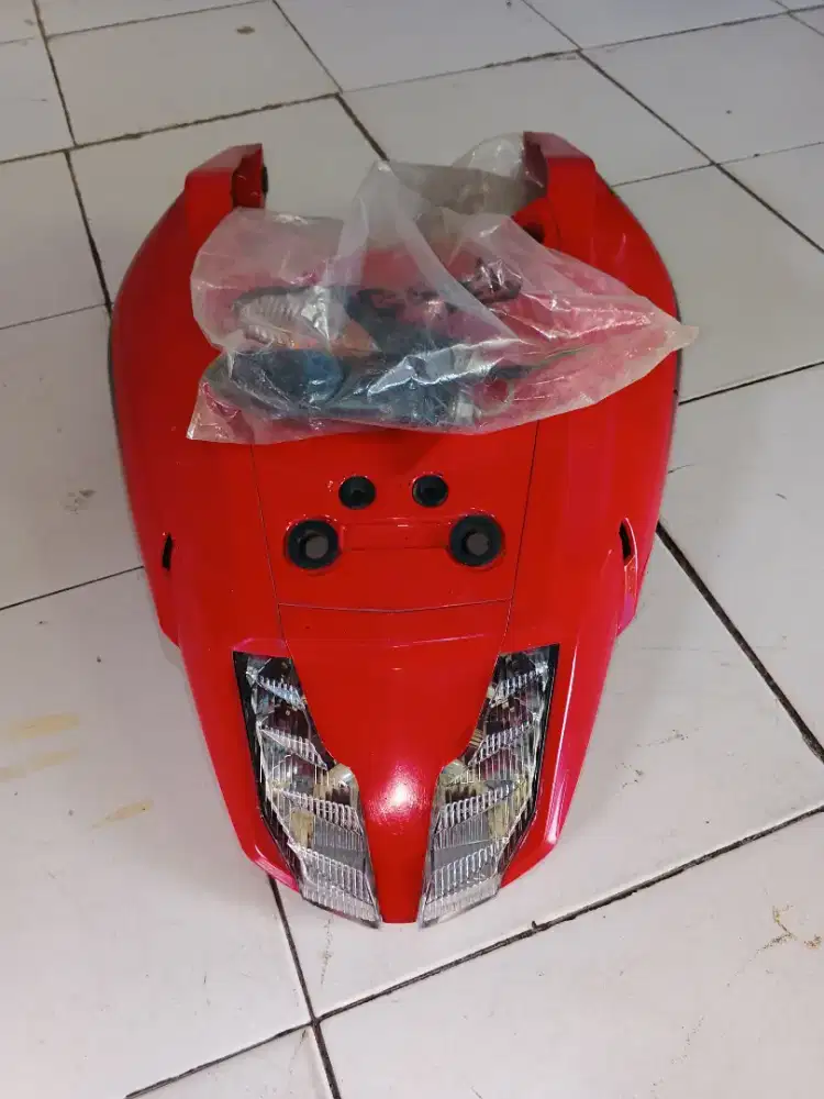 Body belakang+Stoplamp bajaj Pulsar 200NS