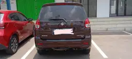 Ertiga GL 1.4 Merah Metalik