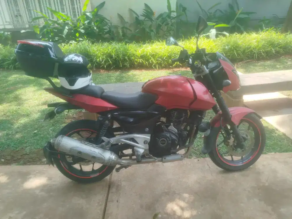 Bajaj Pulsar 220cc tangan 1 dari baru pajak July 2026