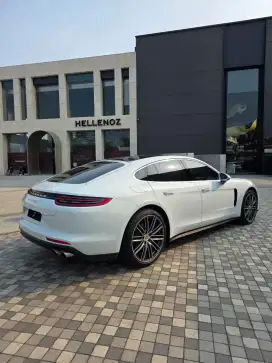 Panamera 4s 2017 LOW KM