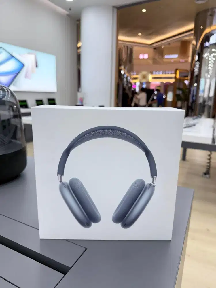 Apple Airpods amax (USB-C) Normal Price Rp. 9.499.000