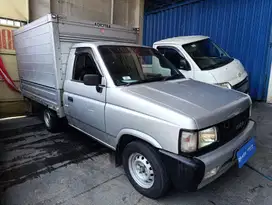 ISUZU 2014 PANTHER BOX 2.5 M/T PUTIH MURAH OTOMART 286 KENJERAN