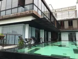 Dijual Rumah di Kota Baru Parahyangan Mewah With Pool