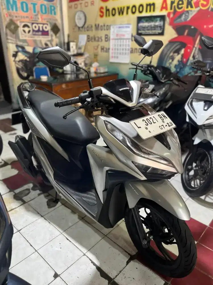 HONDA VARIO 150 2018 SAS MOTOR JL. BARATAJAYA 19 NO 5