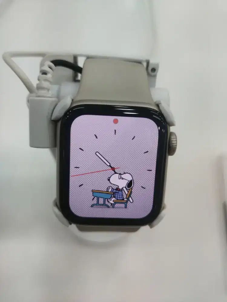 PROMO BUNGA RINGAN APPLE WATCH SERIES SE 40 MM