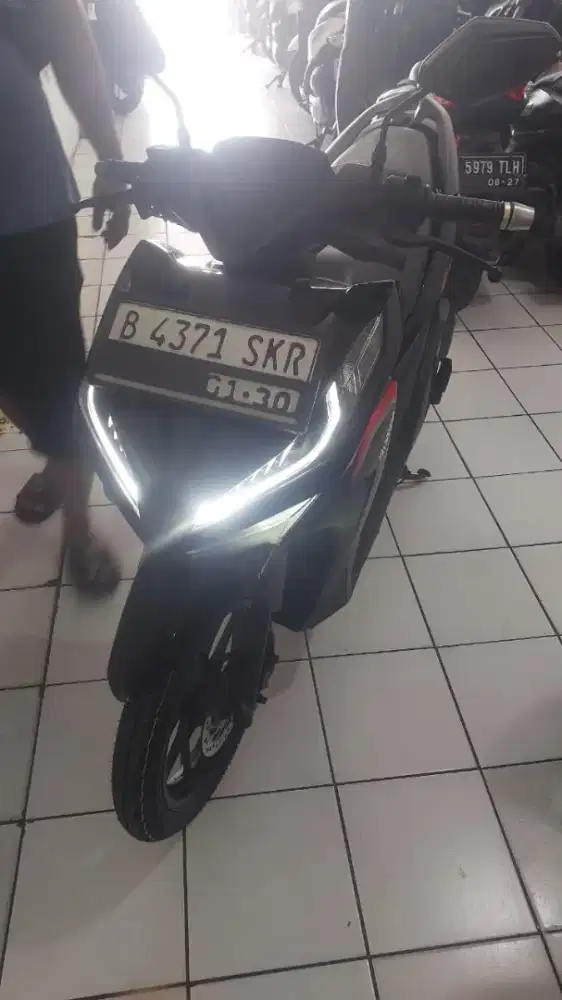 VARIO 125  CBS 2019OKe  cas/ kredit DP 500