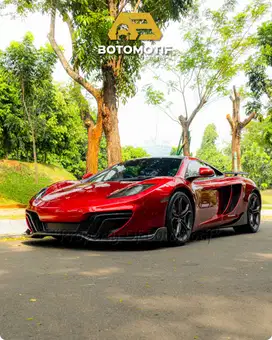 Mclaren MP4-12C Coupe 2012 Volcano Red