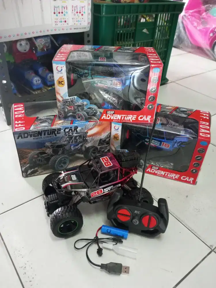 Mainan anak remot control adventure off-road asap cas
