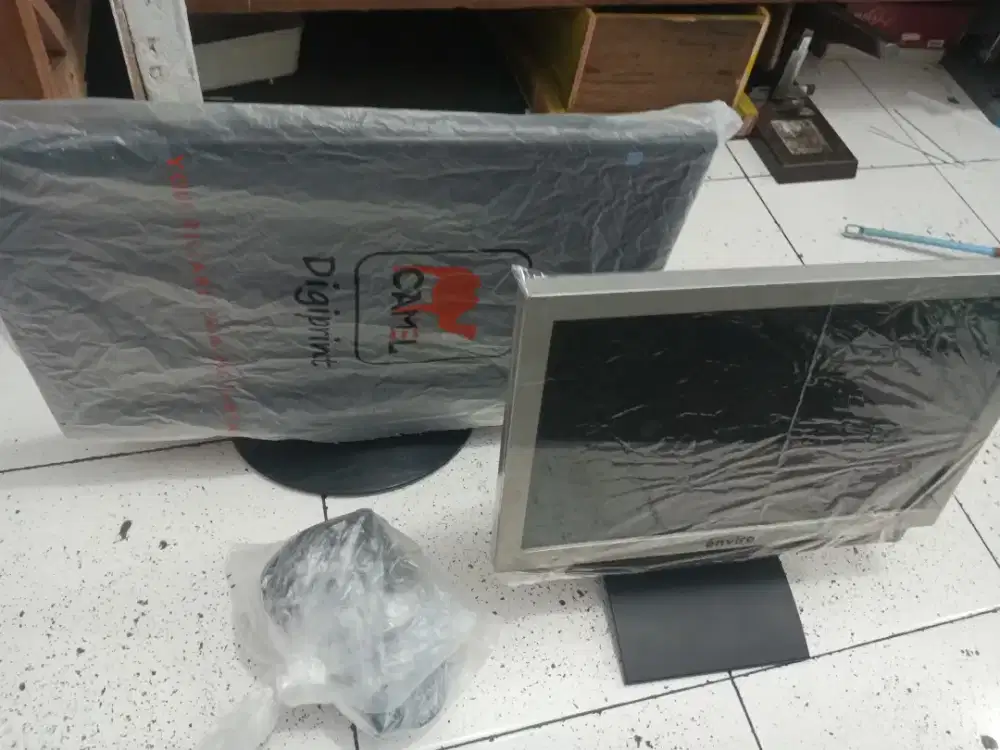 Jual LCD bekas komputer