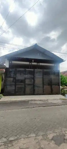 GUDANG DI DESA SUMENGKO, WRINGINANOM, GRESIK