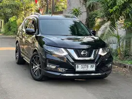 NISSAN XTRAIL CBU 2.5 AT PANORAMIC SUNROOF 2019 HITAM ISTIMEWA