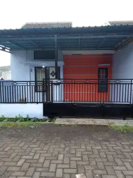 Kontrakan rumah griya Mangli