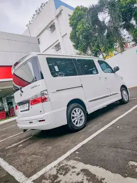 Daihatsu Luxio Luxury Rasa Alphart