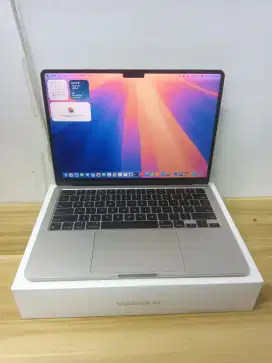 Macbook Air m3 2024. Ram 8gb. Ssd 256gb. Likenew. Fullset. Exibox