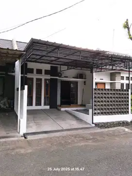 Dijual Rumah di Mekarwangi Bandung Furnished