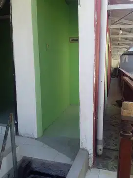 RUMAH DI JALAN GUNDIH, BUBUTAN SURABAYA