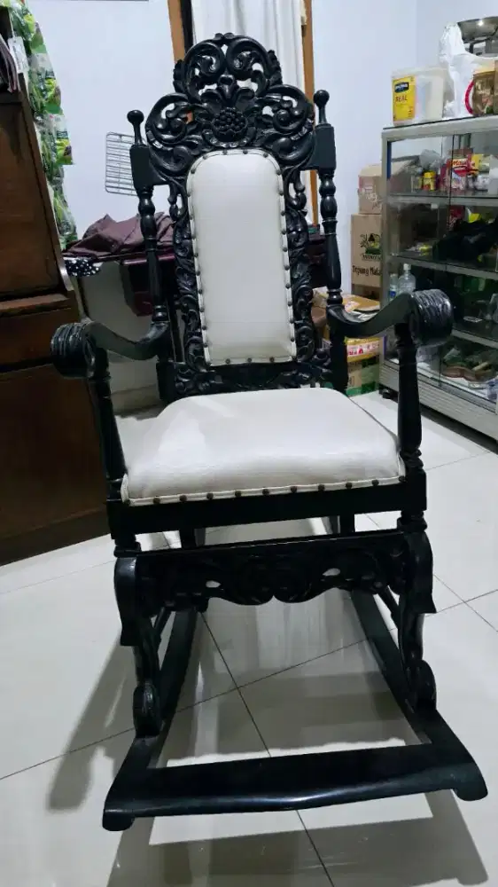 Kursi Goyang Vintage Kayu Jati Asli