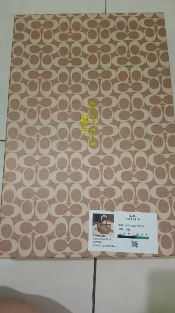 Preloved tas dan baju