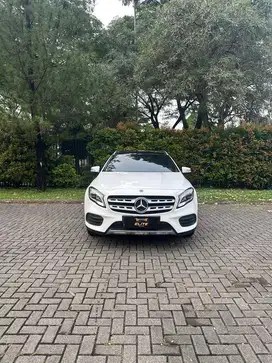 Mercedes Benz GLA 200 AMG 2018
