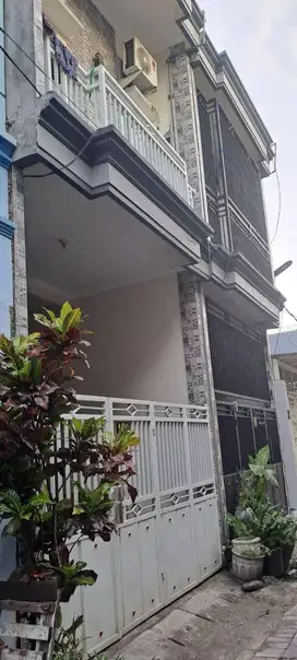 RUMAH DI JALAN RANGKAH, TAMBAKSARI SURABAYA