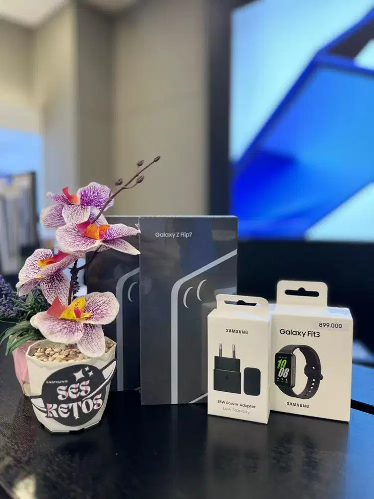 Samsung Galaxy Z Flip 7 PAYDAY DISKON GRATIS FIT 3 Bisa Cicilan Murah