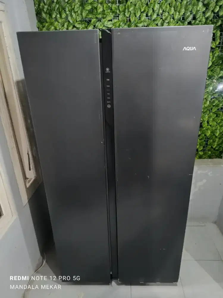 Aqua kulkas sade by sade inverter 550 liter like new
