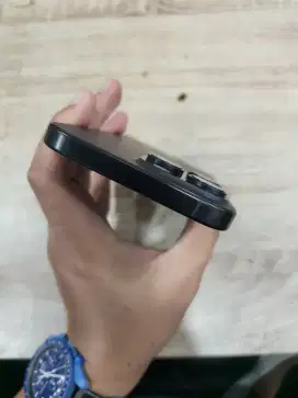Iphone 16 pro max 256 like new PA/A