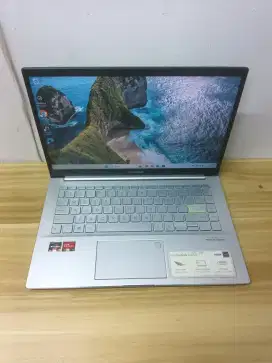 Asus VivoBook S14 M433IA. Ryzen 7-4700u. Ram 8gb. Ssd 512gb