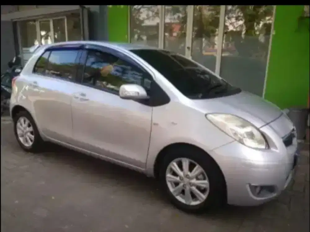 Jual cepat Toyota Yaris pajak panjang sampai dg September  tahun 2026