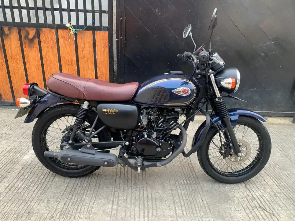 W175 SE KM 11rb
