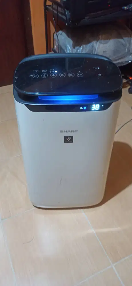 SHARP Air Purifier FP-J60Y-W (BEKAS)