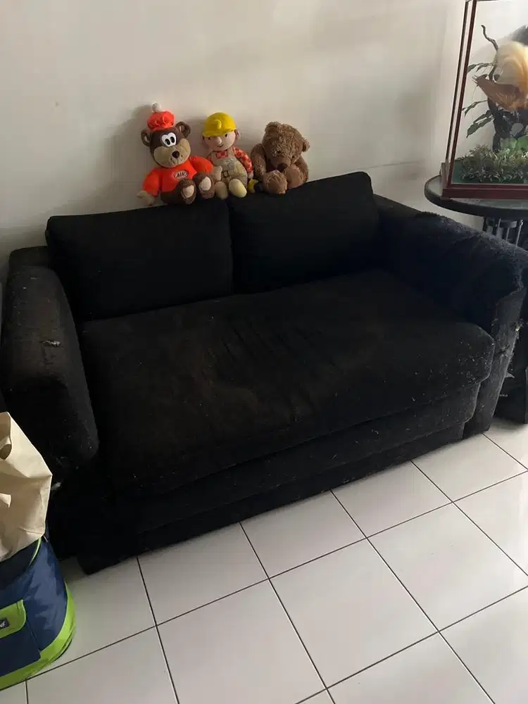 Sofa bed murah warna hitam dua seat