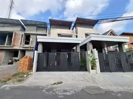 Hunian 2 Lantai, Desain Modern, Akses Mudah ke Jl. Kaliurang Km 12