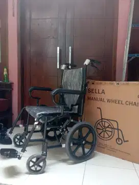 Kursi roda sella