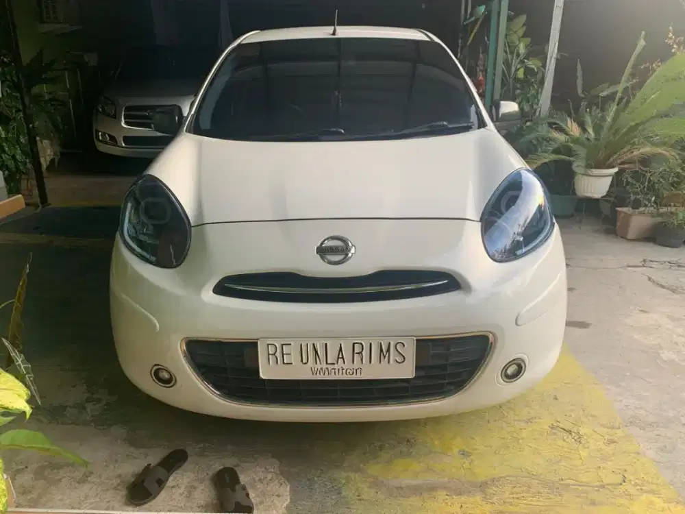 Jual Nissan MT 2011
