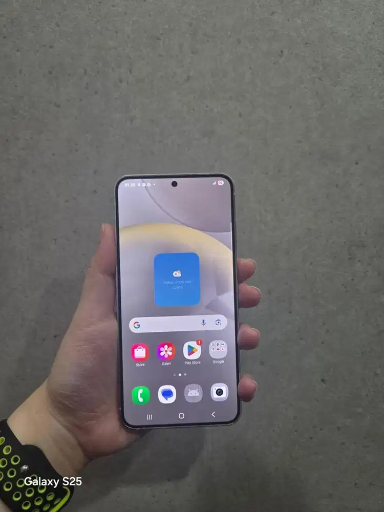 Samsung galaxy S24 8/256