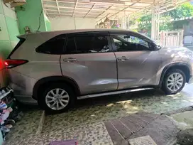 Toyota Kijang Innova 2023 Bensin