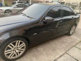 Mercedes-Benz C180 2010 Bensin
