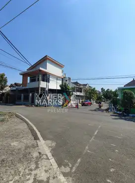 Rumah Hook Strategis bisa untuk Kost di Pandanwangi, Kota Malang