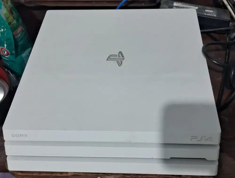Ps4 pro original 1TB
