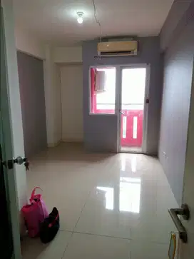 Green pramuka residence apartment unit studio kosongan bagus tower mall