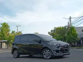[TDP:28jt] Toyota Sienta Q Automatic Hitam Surabaya
